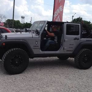 Meet your Posher, Gutierrez